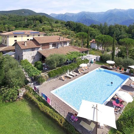 Giunasco Bagnone エクステリア 写真