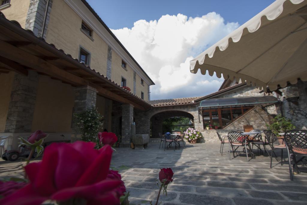 Giunasco Bagnone エクステリア 写真